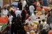 Warga Saudi jejali pasar-pasar di Jeddah jelang Idul Fitri.