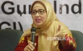 Ketua Dewan Pengawas FSGI - Retno Listyarti