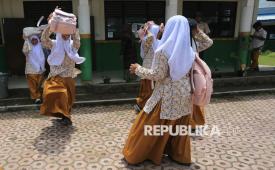Ilustrasi siswa madrasah belajar.