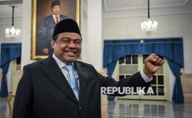 Penasihat Khusus Presiden bidang Ketenagakerjaan dan Kesejahteraan Buruh Said Iqbal berpose usai dilantik Presiden Prabowo Subianto di Istana Negara, Jakarta, Senin (8/6/2026). Presiden Prabowo Subianto melantik Said Iqbal menjadi Penasihat Khusus Presiden bidang Ketenagakerjaan dan Kesejahteraan Buruh dan Nanik Sudaryati Deyang sebagai Kepala BGN menggantikan Dadan Hindyana serta Agustina Arumsari dan Trenggono menjadi Wakil Kepala BGN menggantikan Lodewyk Pusung dan Sony Sanjaya. 