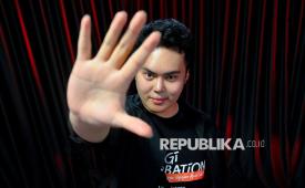 Aktor Lutfi Afansyah saat promosi film Lagi Probation: Kerja Ngejar Apa Sih? di kantor Republika, Jakarta, pada Rabu (21/10/2026).