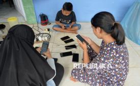 Kebutuhan masyarakat terhadap layanan internet terus meningkat seiring pesatnya aktivitas digital di Indonesia, mulai dari bekerja jarak jauh, belajar daring, hingga transaksi ekonomi digital. 