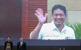 Menteri Keuangan Suahasil Nazara saat upacara serah terima jabatan di Gedung Kementerian Keuangan, Jakarta, Selasa (15/9/2026). Purbaya Yudhi Sadewa resmi menyerahkan jabatannya sebagai Menteri Keuangan kepada Suahasil Nazara, setelah direshuffle Presiden Prabowo Subianto pada Senin (14/9).
