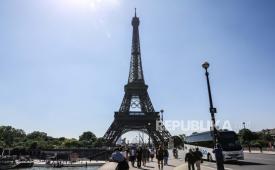 Menara Eiffel, Paris, Prancis. Ilustrasi.