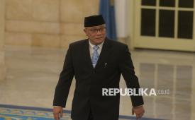 Menteri Lingkungan Hidup/Kepala Badan Pengendalian Lingkungan Hidup Jumhur Hidayat.