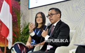 Direktur Utama PT Vale Indonesia Tbk Bernardus Irmanto (kanan) menjadi pembicara dalam diskusi di Paviliun Indonesia pada COP 29 di Baku, Azerbaijan, Kamis (14/11/2024). Dalam paparannya, Bernardus menekankan pentingnya keberlanjutan di industri pertambangan. Bagi PT Vale penerapan ESG merupakan inti dari strategi perusahaan.