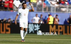 Pemain Prancis Kylian Mbappe melakukan selebrasi seusai mencetak gol ke gawang Maroko dalam pertandingan perempat final Piala Dunia FIFA 2026 di Boston, AS, Jumat (9/7/2026).