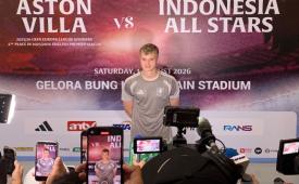 Kiper Aston Villa sebut tur pramusim di Indonesia sangat menyenangkan.