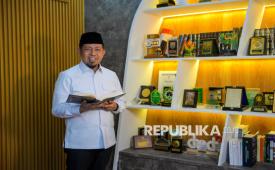 Dirjen Pesantren Kementerian Agama (Kemenag) Basnang Said saat diwawancarai Republika di Kantor Kemenag, Jakarta, Senin (28/9/2026). Basnang Said menjadi Dirjen Pesantren pertama setelah Direktorat Jenderal (Ditjen) Pesantren dibentuk sebagai satuan kerja baru setingkat eselon I di Kemenag.