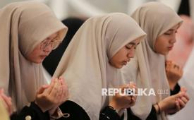 Ilustrasi dzikir meraih ketenangan hidup.