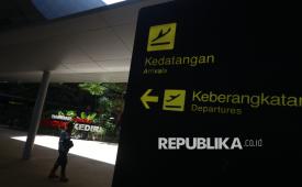Dua penerbangan di Bandara Dhoho, Kabupaten Kediri, Jawa Timur pada Ahad (6/9/2026), harus dibatalkan akibat terdampak erupsi Gunung Anak Krakatau.