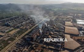 Foto udara kawasan smelter PT VDNI di Kecamatan Morosi, Kabupaten Konawe, Sulawesi Tenggara, Sabtu (29/8/2026). Dinas Penanaman Modal dan Pelayanan Terpadu Satu Pintu (DPMPTSP) Sulawesi Tenggara mencatat capaian investasi selama Januari-Juni 2026 telah mencapai Rp18,552 triliun atau 51 persen dari target sebesar Rp36,220 triliun dengan mayoritas investasi dari penanaman modal asing (PMA) yakni hilirisasi industri smelter. 