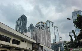 BMKG prakirakan seluruh wilayah Jakarta diselimuti awan pada Rabu.
