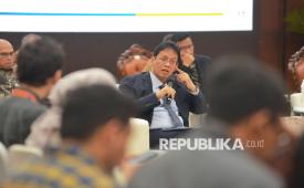 Menteri Keuangan Purbaya Yudhi Sadewa memberikan keterangan saat konferensi pers APBN KiTa edisi Juni 2026 di Jakarta, Jumat (5/6/2026). Kementerian keuangan melaporkan Anggaran Pendapatan dan Belanja Negara (APBN) hingga akhir Mei 2026 mencatatkan defisit sebesar Rp180,4 triliun atau setara 0,70 persen terhadap Produk Domestik Bruto (PDB). Meski kantong negara tekor akibat belanja yang melonjak agresif, pemerintah mengklaim kondisi fiskal masih aman berkat setoran pajak yang tumbuh subur.