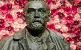 Mengenal Alfred Nobel: Sang Penemu Dinamit yang Mendonasikan Kekayaannya untuk Ilmuwan!