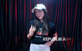 Aktris Gabriella Ekaputri saat promosi film Lagi Probation: Kerja Ngejar Apa Sih? di kantor Republika, Jakarta, pada Rabu (21/10/2026).