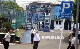 Anggota Ombudsman RI Fikri Yasin melakukan inspeksi mendadak (sidak) di Lapas Kelas IIA Cibinong, Kabupaten Bogor, Jawa Barat, Rabu (23/9/2026). Ombudsman Republik Indonesia menemukan sejumlah fasilitas berstandar apartemen di kawasan bagian belakang Lapas Kelas IIA Cibinong yang terpisah dari blok hunian warga binaan pada umumnya. 