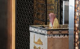 Ilustrasi menyampaikan khotbah Idul Adha
