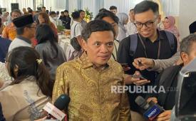 Wakil Ketua Umum Partai Gerindra, Habiburokhman mengungkapkan bahwa Prabowo Subianto menerima arahan dari Presiden Joko Widodo (Jokowi) pada hari ke-2 Idul Fitri 1445 H, di rumah dinas Wakil Ketua DPR Sufmi Dasco Ahmad, Jakarta, Kamis (11/4/2024). 