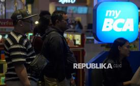 PT Bank Central Asia Tbk (BCA) menegaskan isu mengenai akuisisi saham BBCA oleh Andi Syamsuddin Arsyad atau Haji Isam yang beredar di media sosial merupakan informasi yang tidak benar. 
