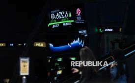 Layar digital menunjukkan pergerakan Indeks Harga Saham Gabungan (IHSG) di Bursa Efek Indonesia, Jakarta Pusat, Jumat (31/7/2026).