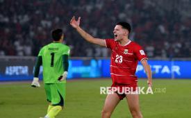 Pemain timnas Indonesia Justin Hubner melakukan selebrasi seusai mengalahkan Bangladesh dalam pertandingan penyisihan Grup A FIFA ASEAN Cup 2026 di Stadion Utama Gelora Bung Karno (SUGBK), Senayan, Jakarta, Kamis (1/10/2026). Timnas Indonesia lolos ke final FIFA ASEAN Cup 2026 usai mengalahkan Bangladesh dengan skor 9-2.