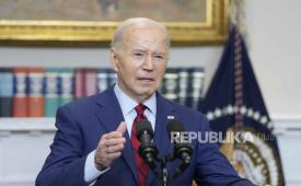 Presiden AS Joe Biden memberikan pernyataan terkait kerusuhan kampus, di Ruang Roosevelt Gedung Putih di Washington, DC, AS, 2 Mei 2024.