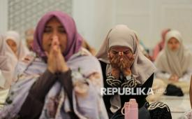 Ilustrasi dzikir agar tidak putus asa.