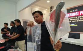 Polisi tangkap dua pencuri emas di Ponorogo.