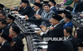 Sejumlah anggota dewan mengikuti Rapat Paripurna Pembukaan Masa Persidangan I DPR RI Tahun Sidang 2026-2027 di Gedung Nusantara, Jakarta, Jumat (14/8/2024).