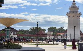 Suasana Masjid Agung warisan Kesultanan Banten.