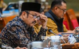 Menteri PPN/Kepala Bappenas Rachmat Pambudy (kiri).