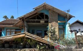 Jawa Barat diguncang 111 kali gempa selama Maret 2026.