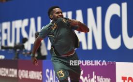 Pemain Timnas Futsal Indonesia Brian Ick melakukan selebrasi usai mencetak gol ke gawang Timnas Futsal Vietnam pada pertandingan perempat final AFC Futsal Asian Cup 2026 di Indonesia Arena, Senayan, Jakarta, Selasa (3/2/2026).
