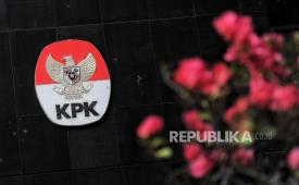 Logo  Komisi Pemberantasan Korupsi (KPK) di Gedung Merah Putih, Jakarta Selatan.