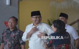 Mantan Menteri Agama Yaqut Cholil Qoumas usai menjalani pemeriksaan di Gedung Merah Putih KPK, Jakarta, Senin (1/9/2025). Yaqut Cholil Qoumas  dimintai keterangan sebagai saksi selama tujuh jam terkait kasus dugaan korupsi kuota haji untuk penyelenggaraan ibadah haji tahun 2023-2024.