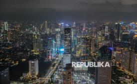 Lanskap gedung-gedung di Jakarta terlihat dari Sky Garden UP at Thamrin Nine, Jakarta Pusat, Selasa (3/3/2026).