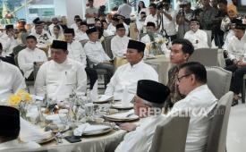 Cawapres pemenang Pilpres 2024, Gibran Rakabuming Raka menghadiri acara buka puasa bersama keluarga besar Partai Golkar di markas partai berlogo pohon beringin itu, Jakarta Barat, Jumat (29/3/2024).