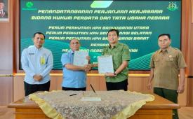 Kejari-KPH Banyuwangi teken MoU penanganan hukum pengelolaan hutan.