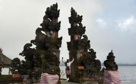 Wujudkan pariwisata berkualitas lewat wisata minat khusus.