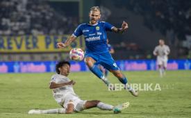 Pesepak bola Persib Bandung 