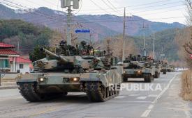  Presiden Amerika Serikat (AS) Donald Trump menerbitkan perintah eksekutif terkait strategi baru transfer senjata yang menetapkan prioritas bagi mitra Washington yang telah berinvestasi dalam pertahanan mereka sendiri. (ilustrasi)