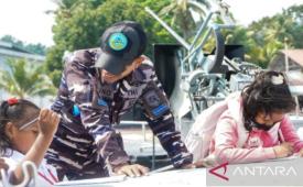 Kodaeral IX kenalkan pertahanan maritim kepada siswa.