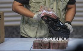 Ilustrasi uang tunai.