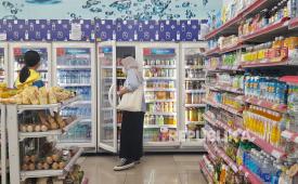 Ilustrasi minuman kemasan manis. Yayasan Lembaga Konsumen Indonesia (YLKI) menilai kebijakan Nutri Level pada pangan siap saji, khususnya minuman berpemanis, belum efektif dalam mengendalikan konsumsi gula, garam, dan lemak di masyarakat. 