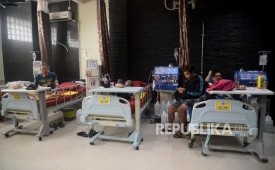 Sejumlah pasien melakukan cuci darah. Data BPJS Kesehatan mencatat, ada 134.057 pasien gagal ginjal kronis yang menjalani prosedur hemodialisa atau cuci darah sepanjang tahun 2024. 