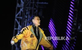 Penyanyi Agnez Mo. Agnez yang saat ini berada di Dubai memastikan dirinya dalam kondisi aman dan baik-baik saja di tengah konflik Iran-Israel-AS. 