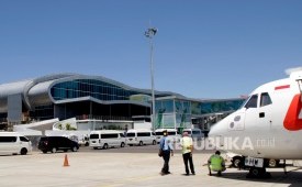 Komodo Labuan Bajo Airport, West Manggarai, NTT. Komodo Airport resumed operations after being temporarily closed due to the eruption of Mount Lewotobi Male.