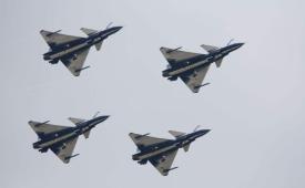 Pesawat Chengdu J-10C buatan China yang digunakan Angkatan Udara Pakistan.