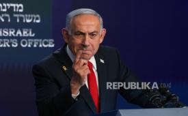 Perdana Menteri Israel Benjamin Netanyahu berpidato pada konferensi pers di Yerusalem, 21 Mei 2025.